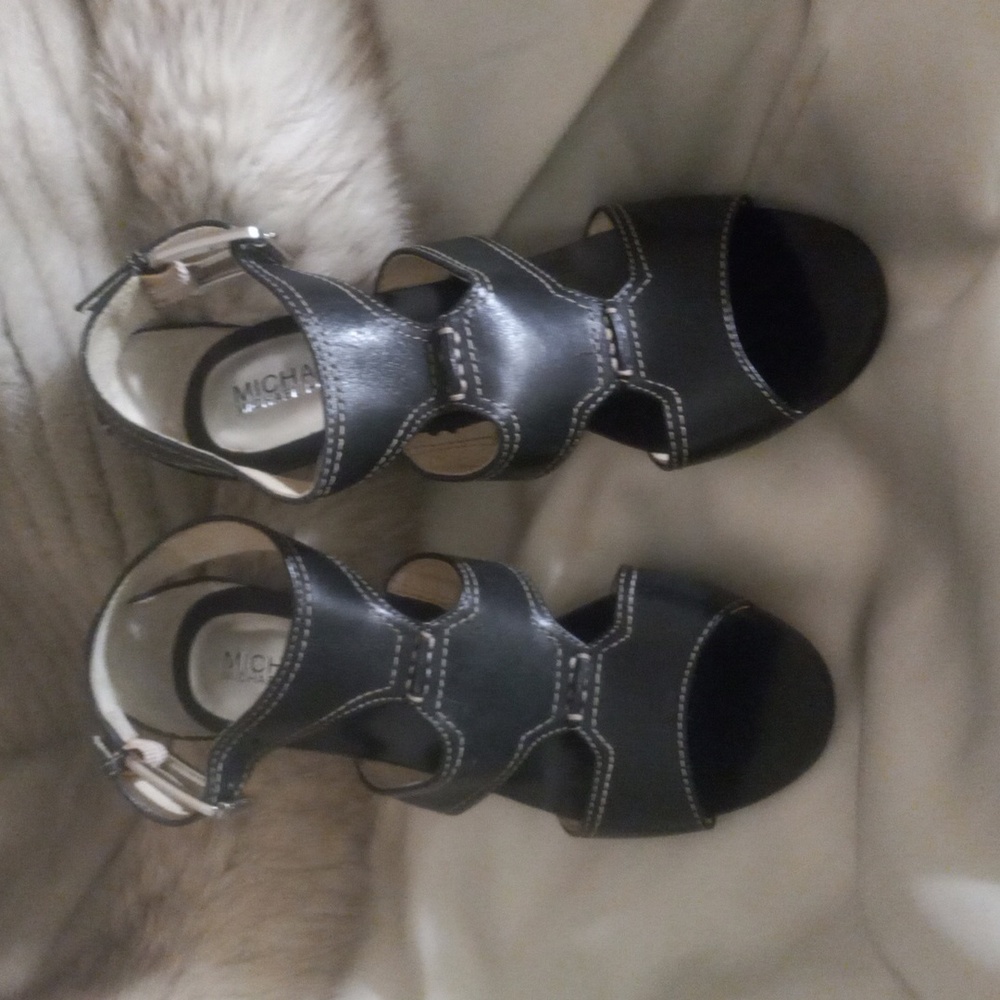 Michael Kors 3" Heel Sandals 6.5M Black Leather Buckle Strappy Cut-Out Shoes